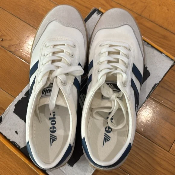 Gola Badminton Sneaker in Off White, Baltic, & Gum, Size: 10 - Picture 11 of 14